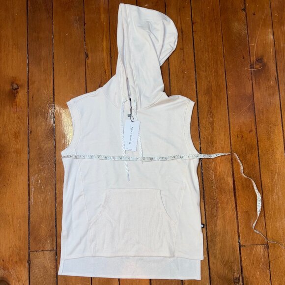 Sleeveless hoodie - Picture 6 of 12